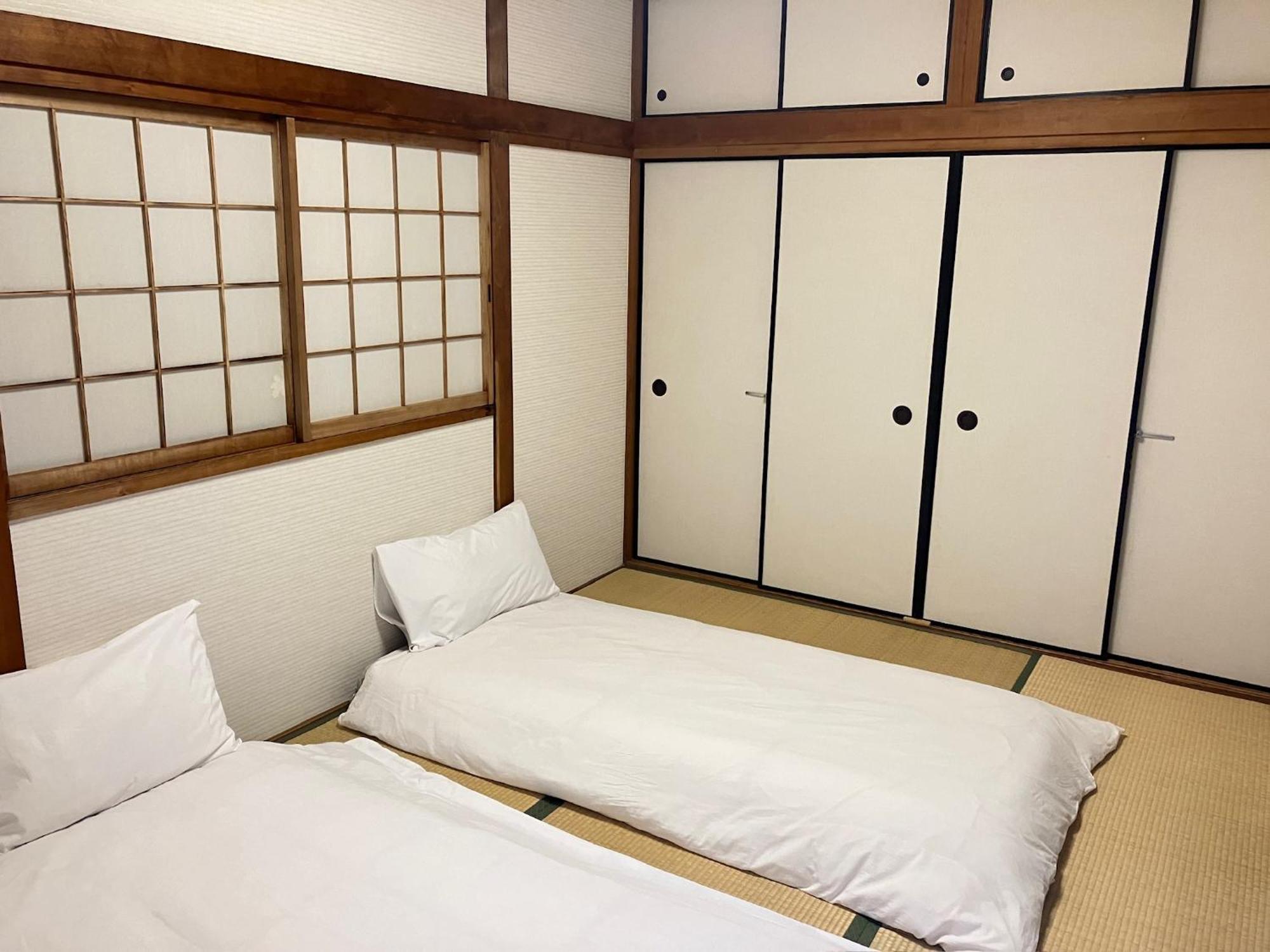 Waraku No2,Guesthouse Near Kix Идзумисано Экстерьер фото